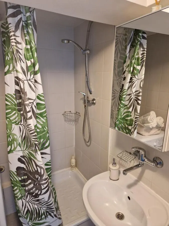 Central Studio Apartments وارسو 0*,  بولندا
